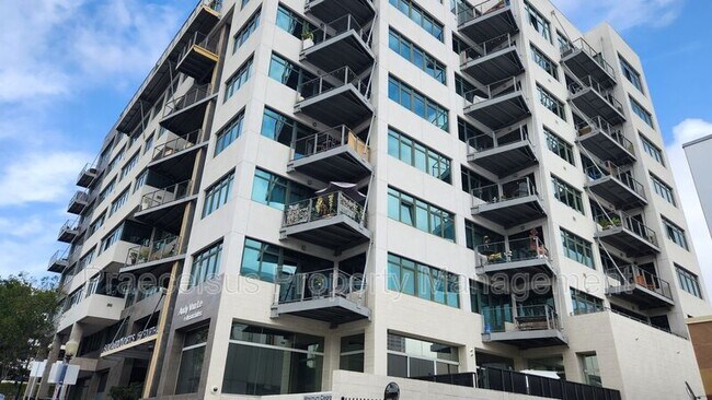 Foto del edificio - 1551 Fourth Ave