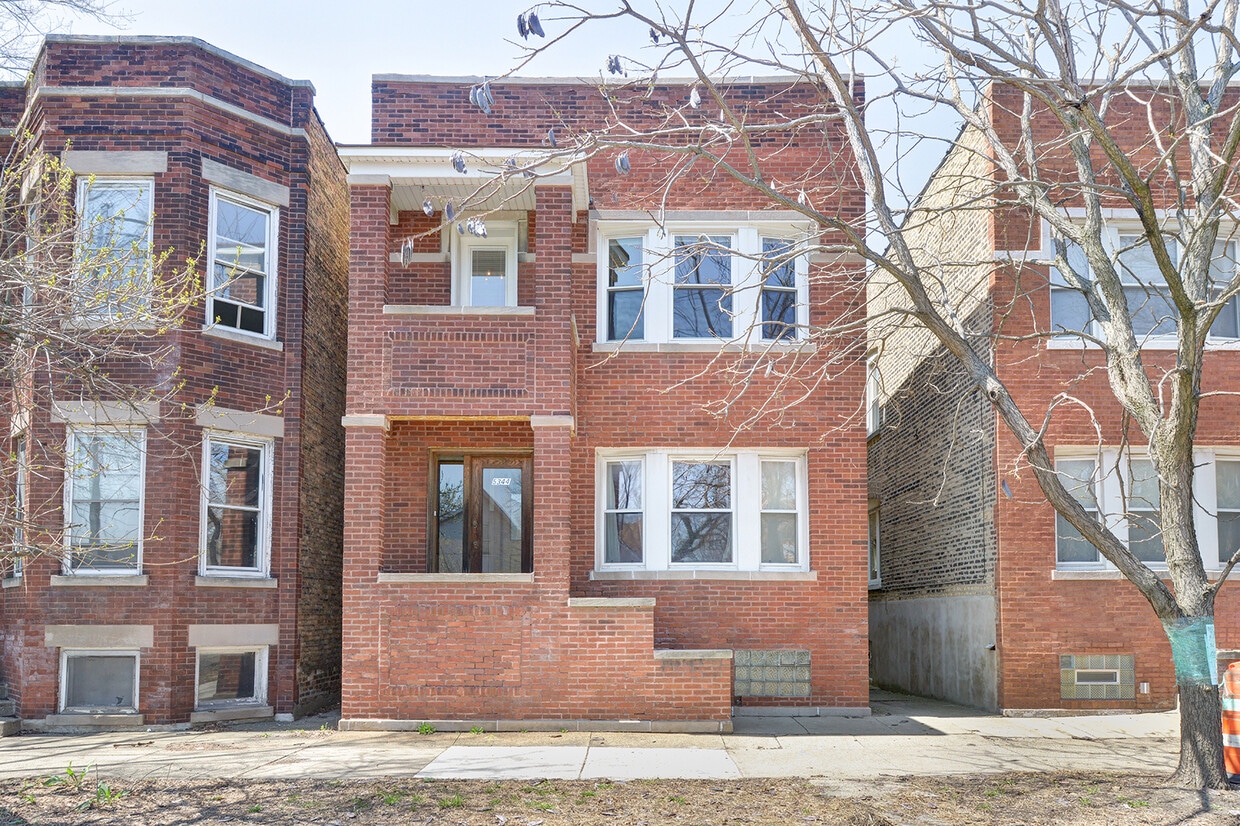 Exterior Front - 5344 N Ashland Ave