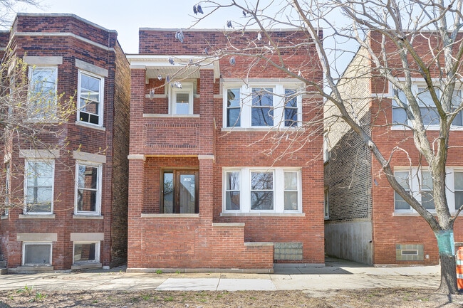 Building Photo - 5344 N Ashland Ave