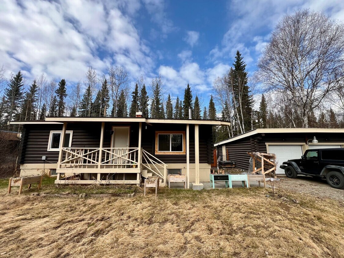 Foto principal - Charming 2-Bedroom Home in Moose Creek – D...