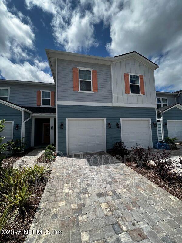 Foto principal - 497 Pine Bluff Dr