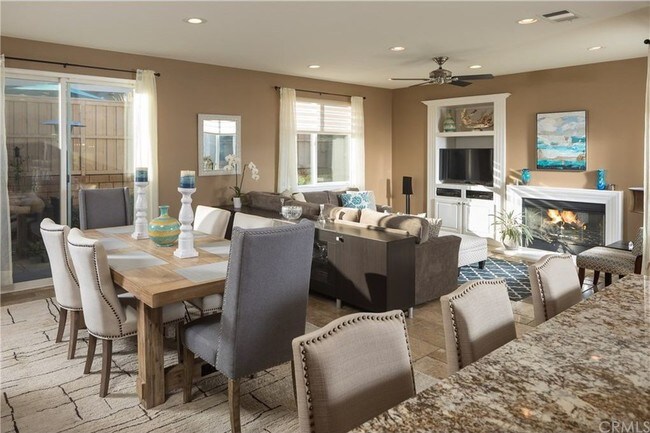 Dining/Family Rooms - 47 Vía Villario