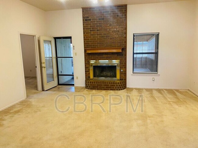 Building Photo - 5905 71st St