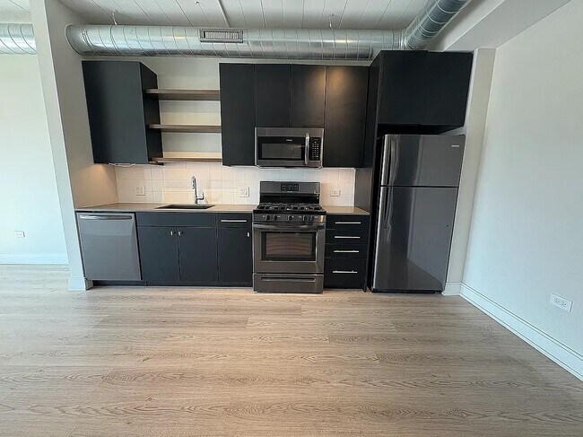 Foto del edificio - 941 W Belmont Ave