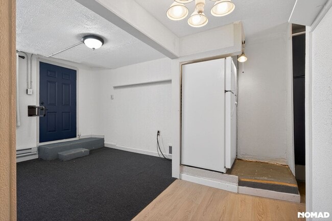 Building Photo - 2509 Royalty Ct