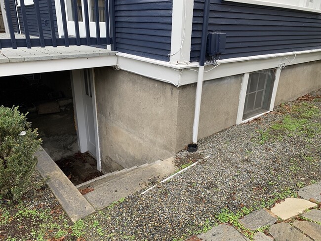 private entrance - basement stairs - 2506 N Alder St