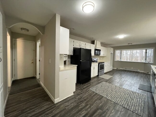 Foto del edificio - 5341 Bees Ln