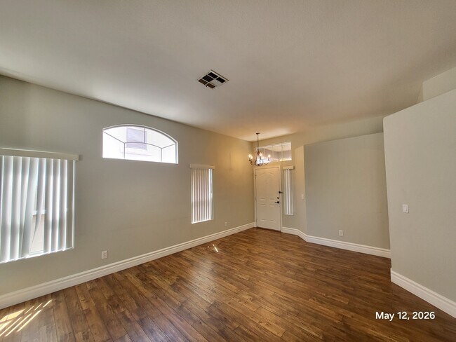 Foto del edificio - 10124 Hill Country Ave
