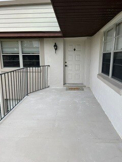 Foto del edificio - 122 Windtree Ln
