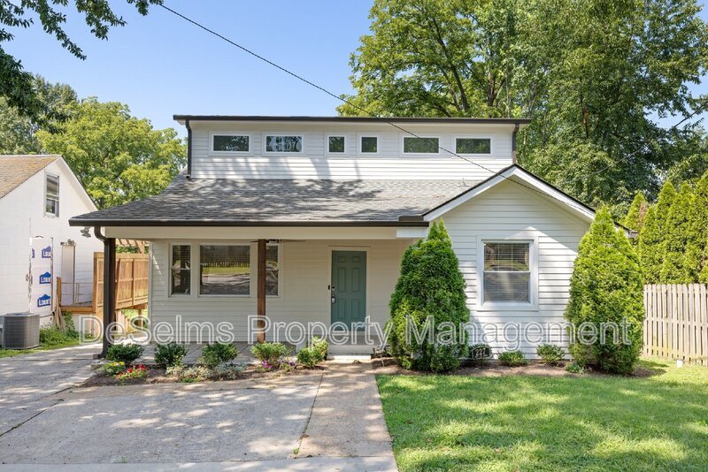 Foto principal - 227 53rd Ave N