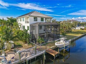 Building Photo - 27570 Tarpon Way