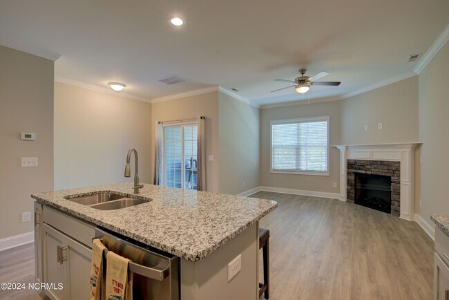 Building Photo - 513 Stone Crab Ln