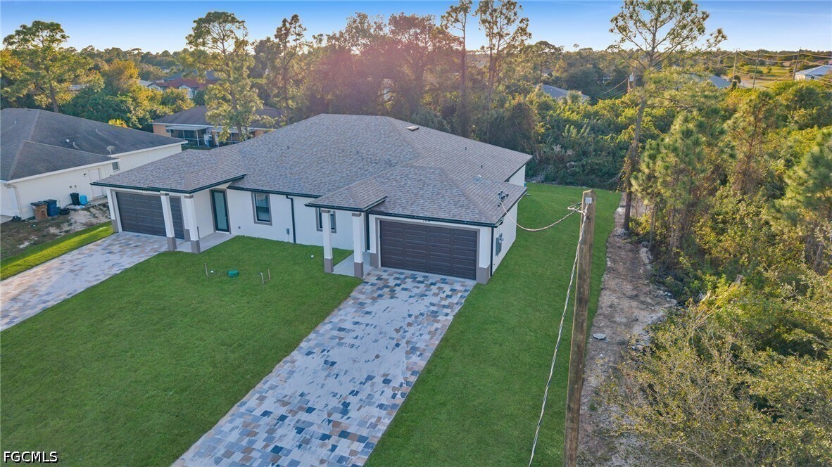 Foto del edificio - 4982 Fairway Ct