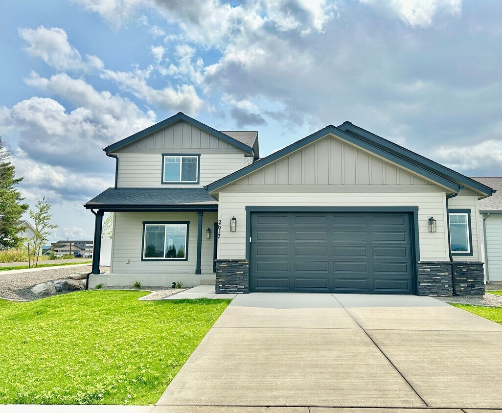 Primary Photo - Newly Built 4-Bedroom Home | Chef’s Kitche...