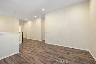 Building Photo - 3 Lavanda St