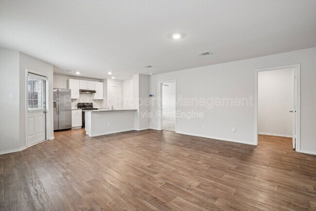 Foto del edificio - 3322 Stoney Knoll