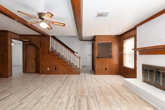 Foto del edificio - 4707 Geneva Dr