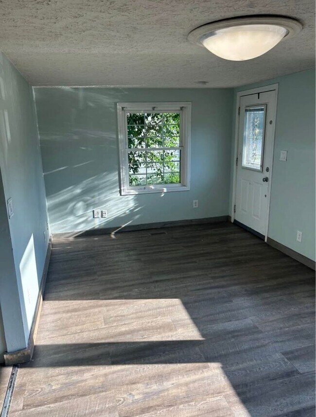 Foto del edificio - 6849 N Aurelius Rd