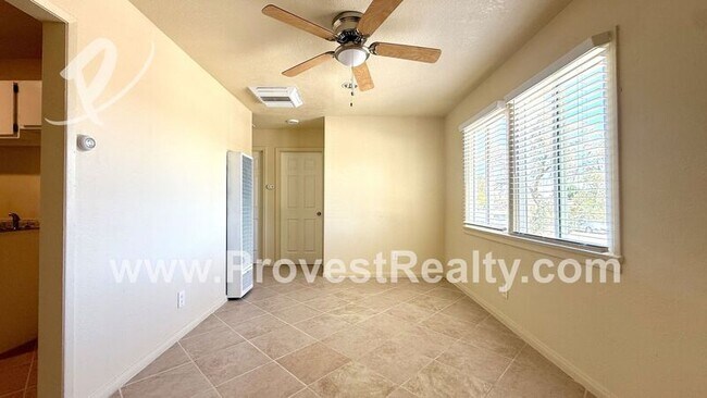 Foto del edificio - 15034 Sequoia St