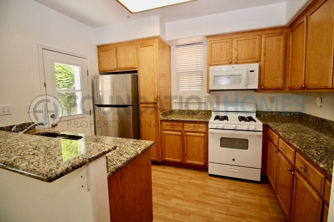 Building Photo - 75 Gann Way