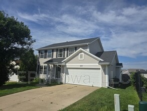 Building Photo - 1138 White Ivy Pl NE