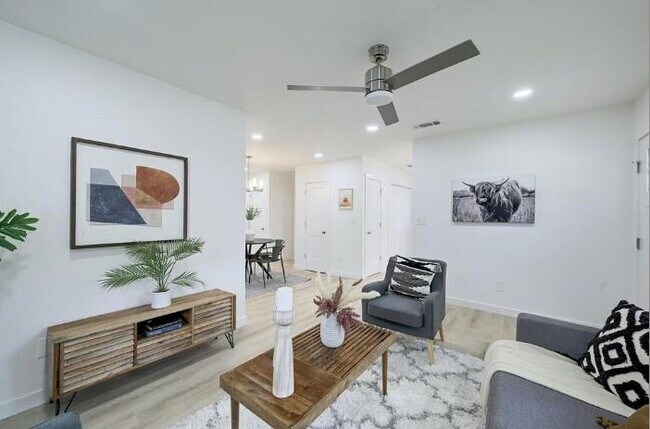 Foto del edificio - 11403 Leander St