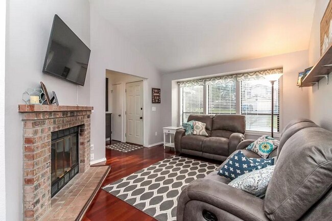 Foto del edificio - Exactly What You Need Puyallup Beautiful H...