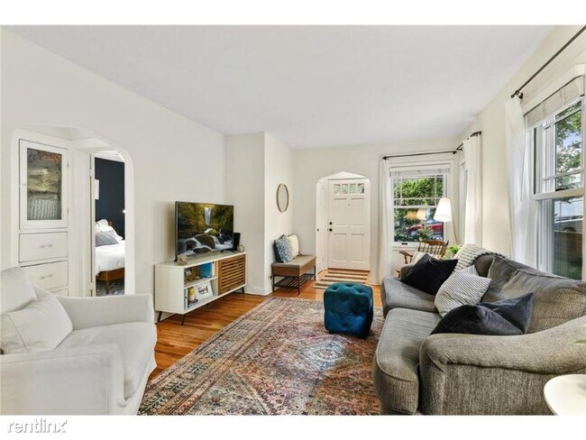 Foto del edificio - 1 br, 1 bath House - 4716 Pillsbury Ave S