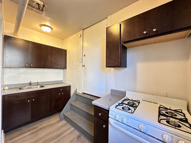 Foto del edificio - 1542 N Kedzie Ave