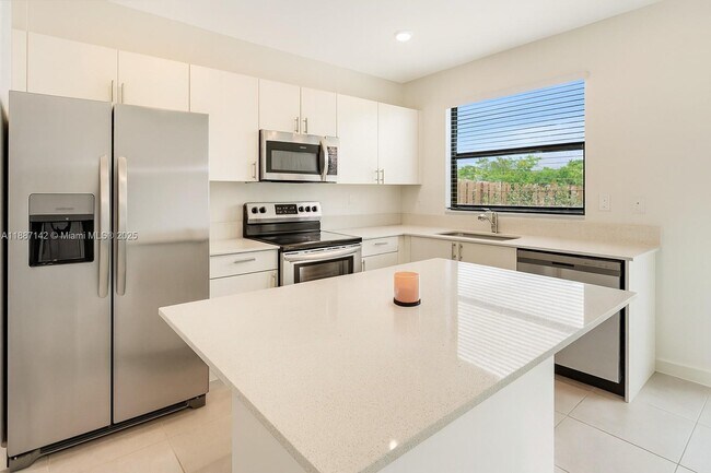 Foto del edificio - 11795 SW 246 Terrace