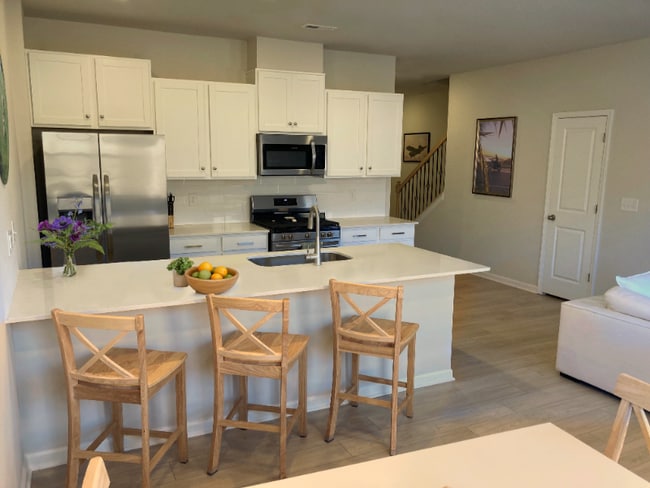 Photo - 12 Twiggs Ln Townhome