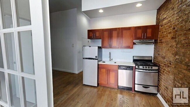 Building Photo - NOSTRAND AVENUE / Bright and Spacious 2-Be...