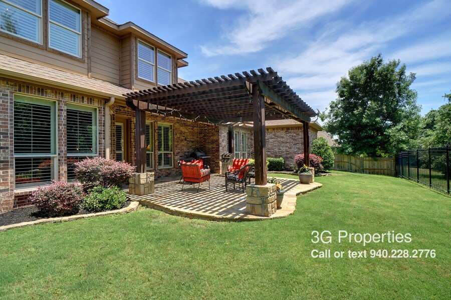 Foto del edificio - 1605 Tuscan Ridge Cir
