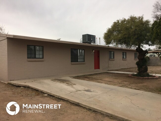 Foto del edificio - 2561 W Virginia St