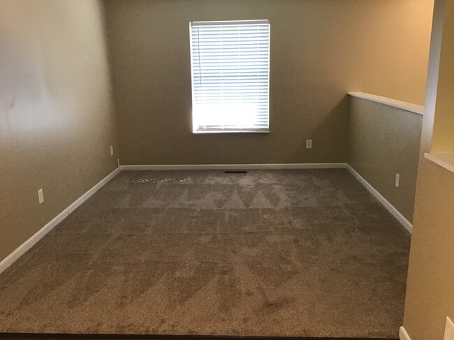 Foto del edificio - 813 Allenwood Ct