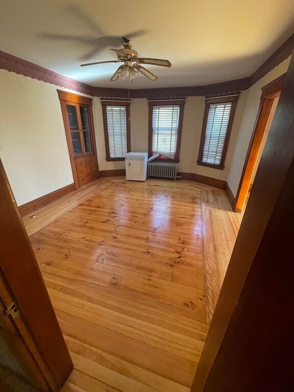 Foto del edificio - 136 Maywood St