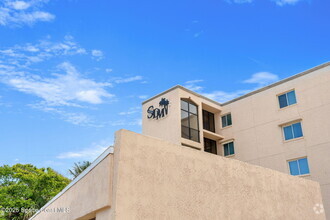 Building Photo - 430 Johnson Ave