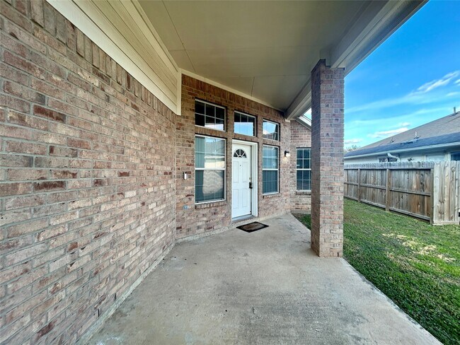 Foto del edificio - 19718 River Pointe Ln