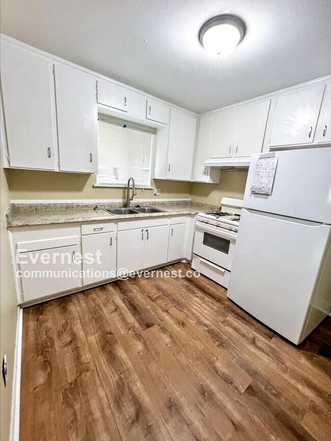 Foto del edificio - 4222 N Askew Ave