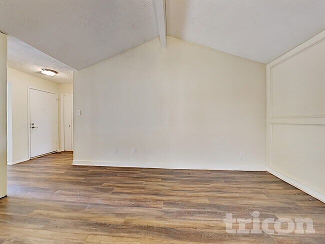 Foto del edificio - 7331 Millbrae Ln