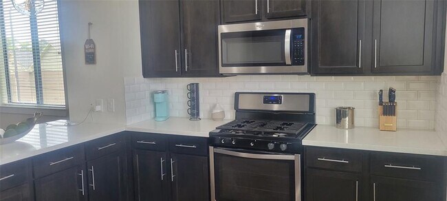 Foto del edificio - 2611 Riverside Dr
