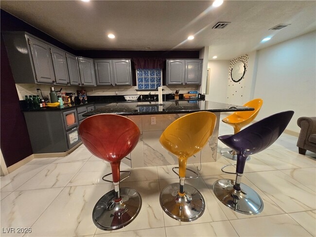 Foto del edificio - 2755 Mann St