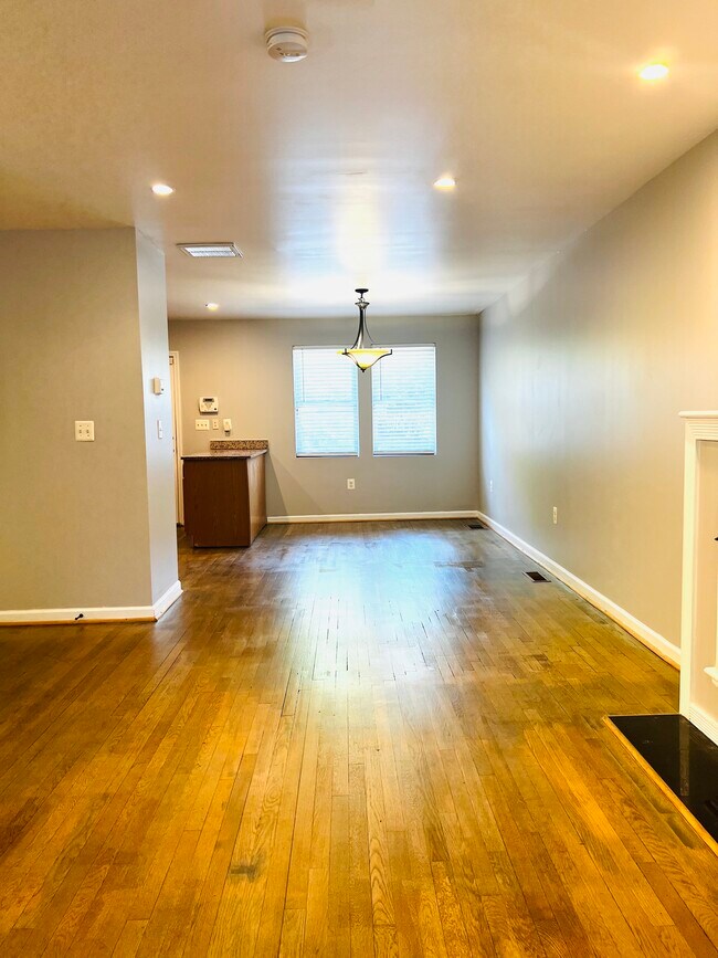Foto del edificio - 20 Farragut Pl NW