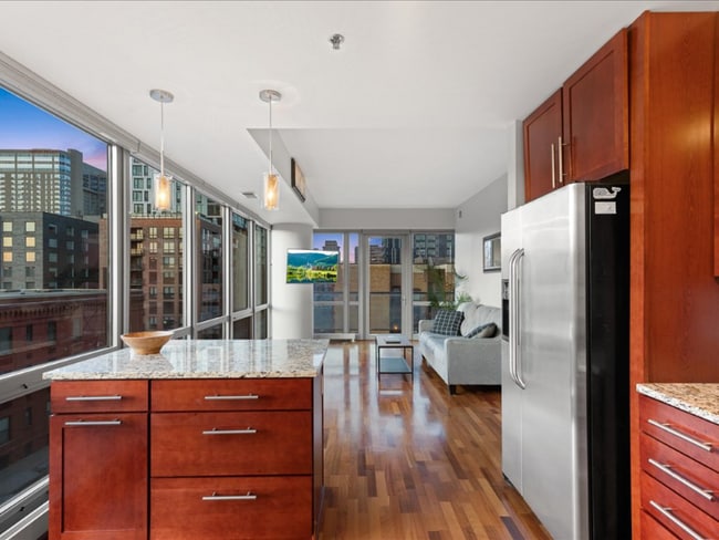 Building Photo - 929 Portland Ave