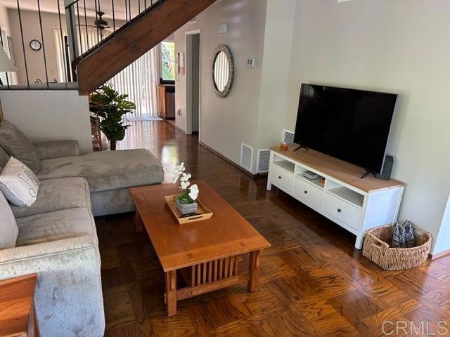 Foto del edificio - 471 Bay Meadows Way