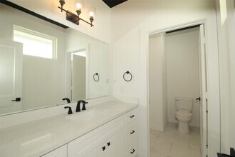 Building Photo - 1218 Mcneil St