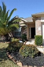 Building Photo - 6454 Applewood Forest Dr