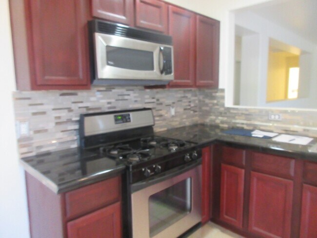 Foto del edificio - Unfurnished lovely home