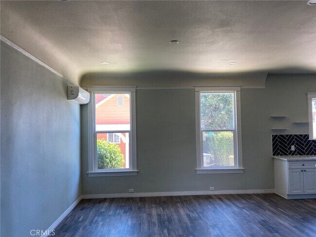 Foto del edificio - 7084 Canyon Rd