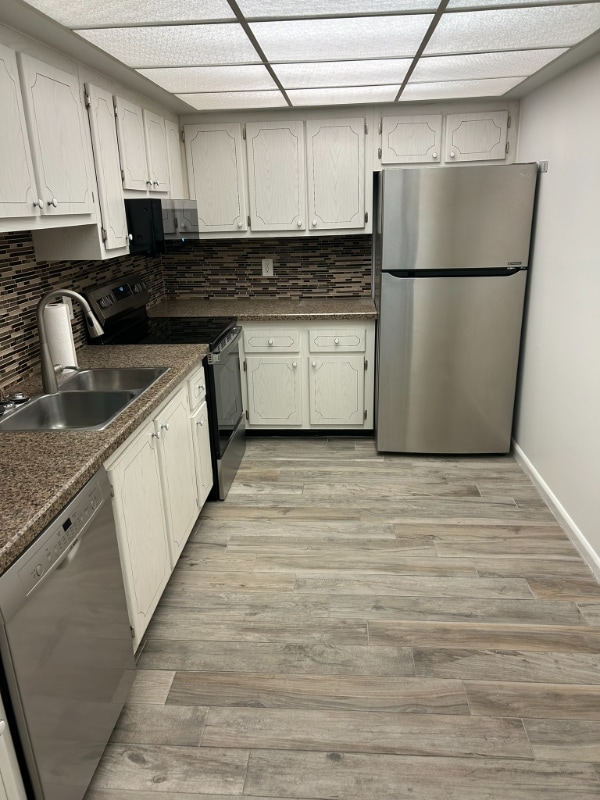 Building Photo - 255 Dolphin Point
